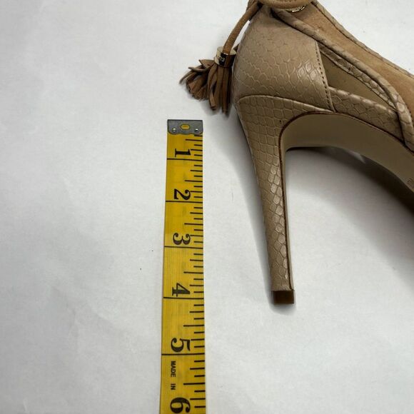 Michael Kors Gold Suede Snake Skin Leather Tassle Heels Pumps Womens Designer - Picture 12 of 12